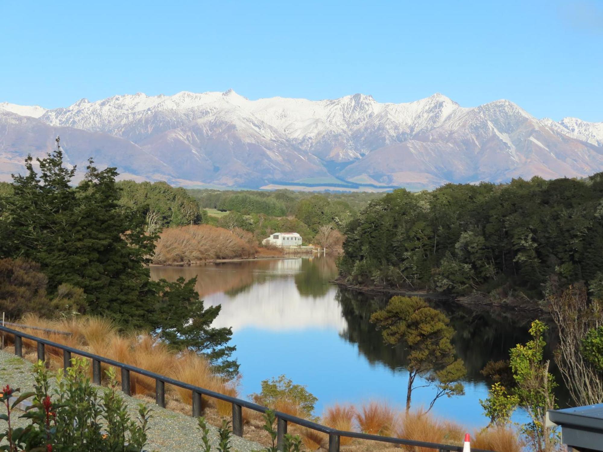 Glendale River View Manapouri Exterior foto